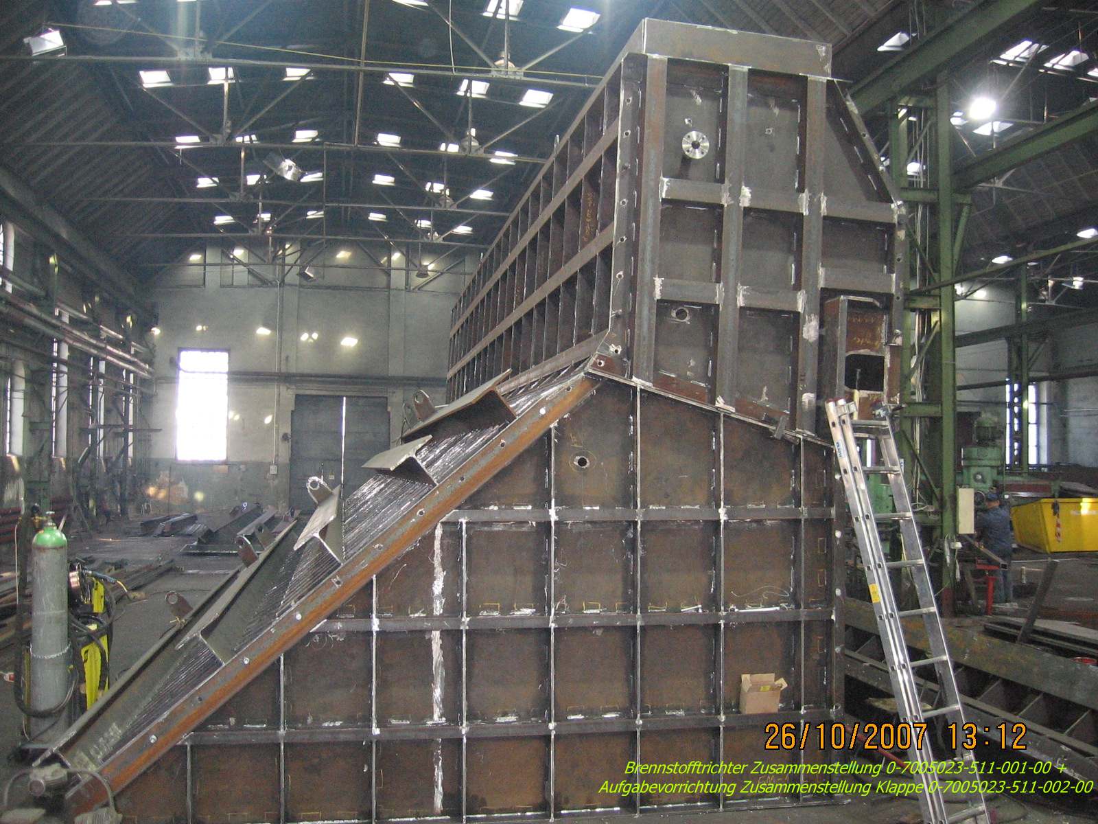 Brennstoffrichter Klappe 078 Fertigung 2017